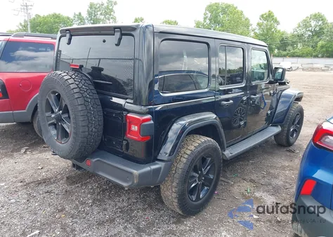 2019 Jeep Wrangler Unlimited Sahara Altitude 4X4 z USA, uszkodzony, nr VIN 1C4HJXEG8KW671365